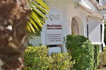 Y Casas Serinamar Marbella מלון
