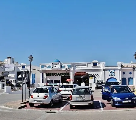 Y Casas Serinamar Marbella מלון