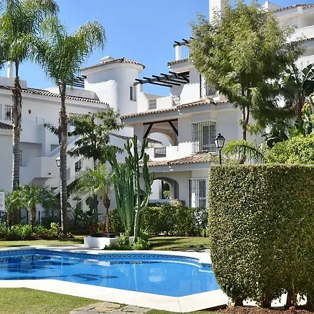 Y Casas Serinamar Marbella מלון 3*