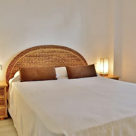 Y Casas Serinamar Marbella מלון