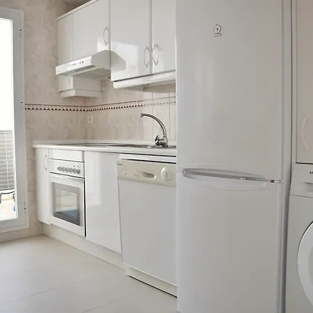 מלון Y Casas Serinamar Marbella 3*