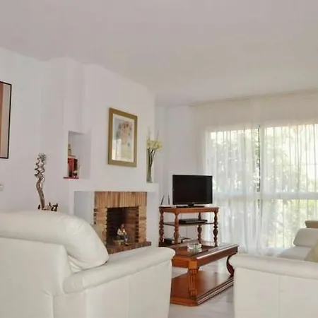 Y Casas Serinamar Marbella 3*