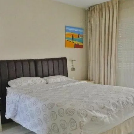 Y Casas Serinamar Marbella 3* El Ángel